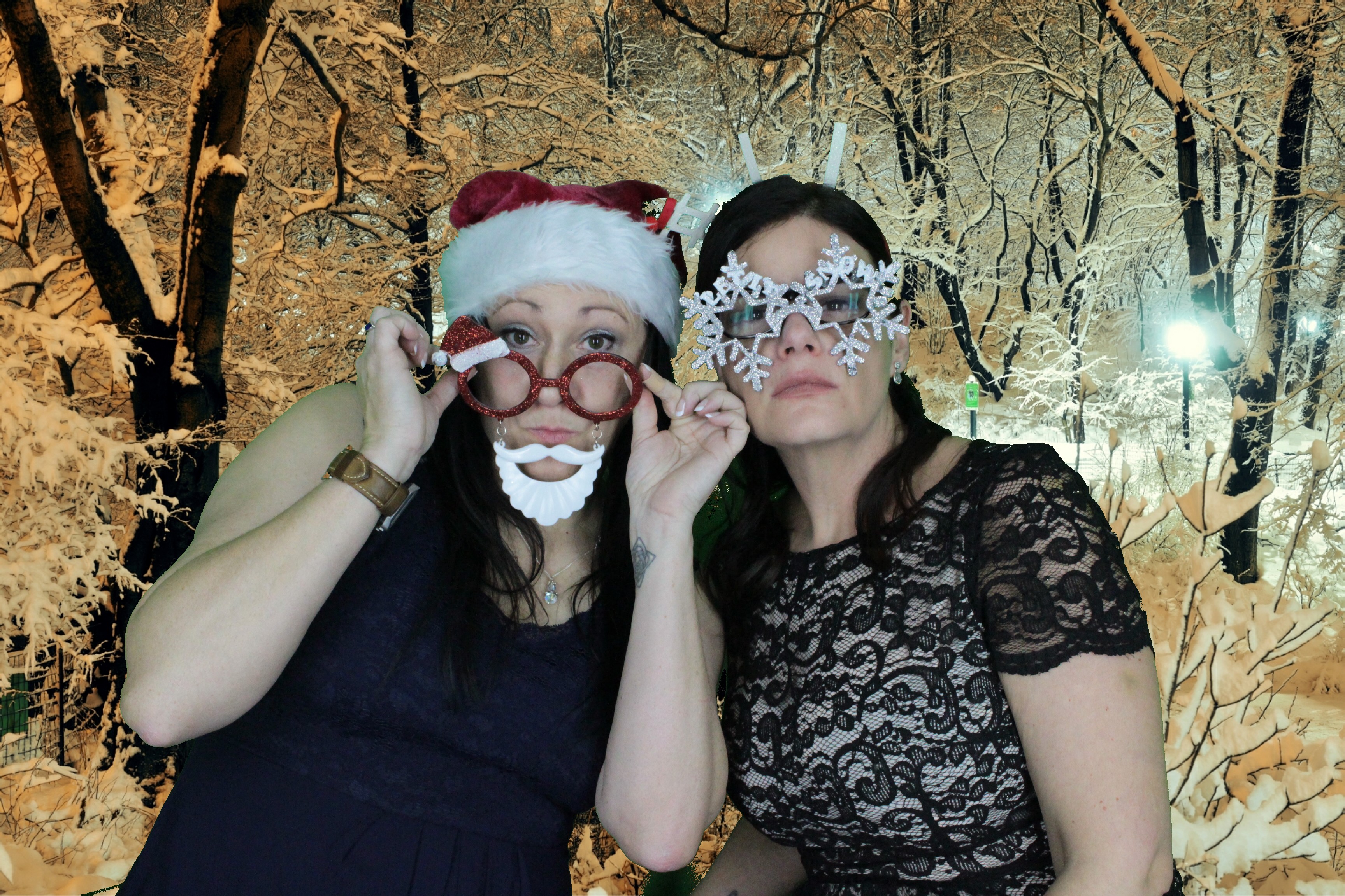 Upavon Officers' Mess Christmas Party | View more photos from the event at gallery.myphotoboothexperience.co.uk/u/MyPhotoBoothExperienceLtd/Upavon-Officers-Mess-Christmas-Party